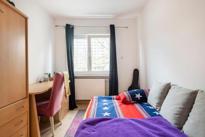 Schoenes Zimmer Im Charmanten Haus Berlín Exteriér fotografie